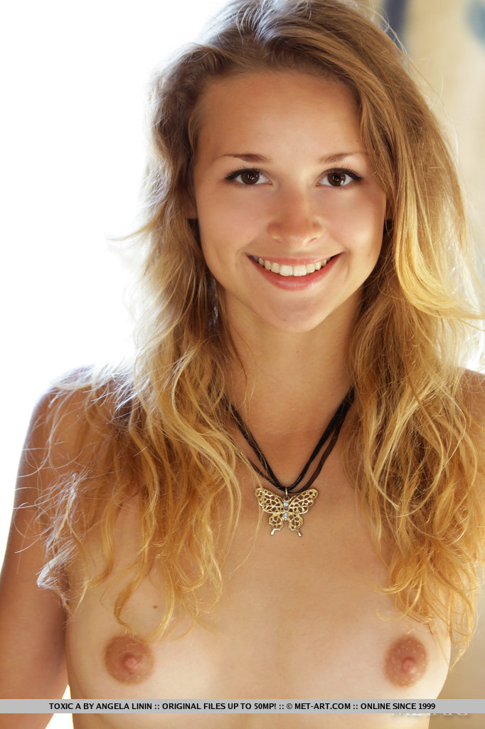 Metart Toxic A in Tolmao fullsize image 18