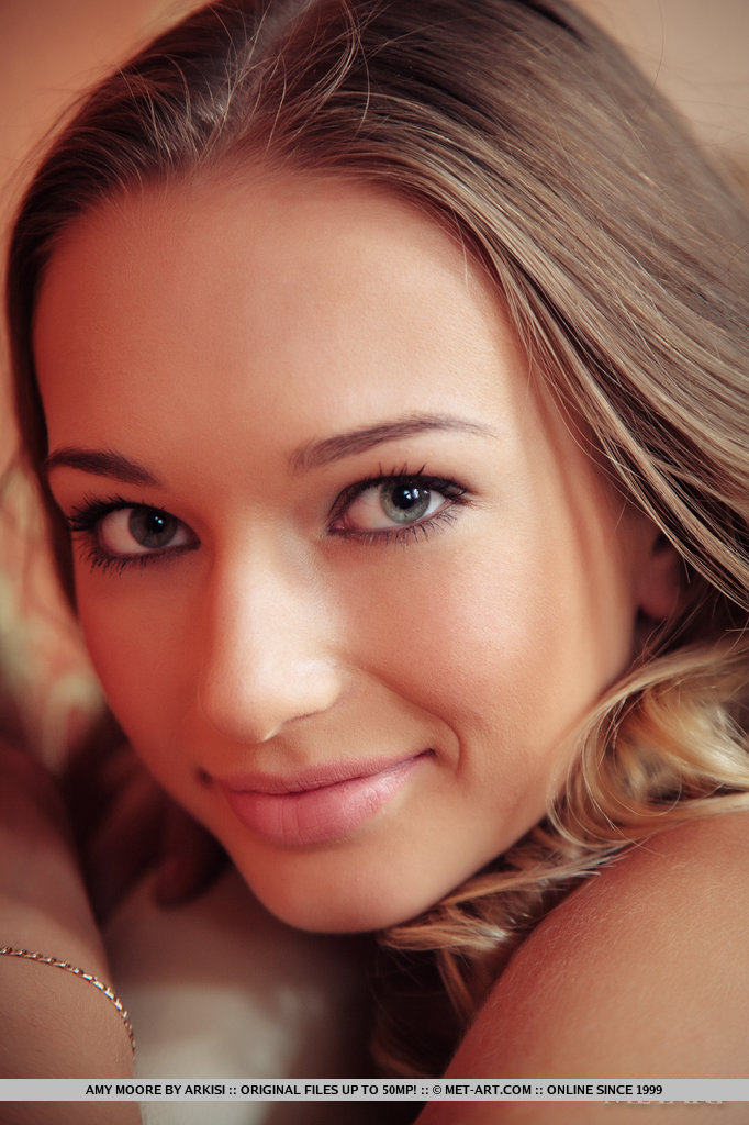 Metart Amy Moore in Presenting Amy Moore fullsize image 18