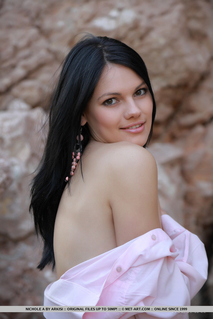 Metart Nichole A in Amigdal fullsize image 02