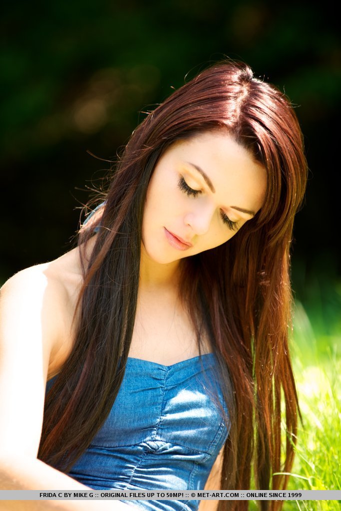 Metart Frida C in Presenting Frida fullsize image 01