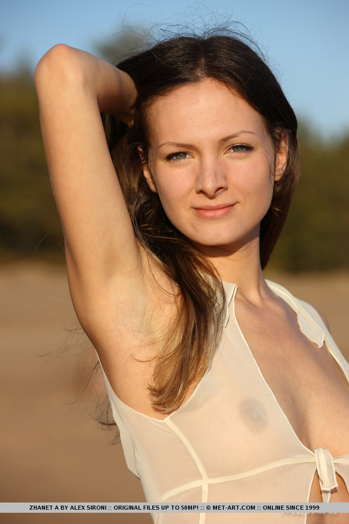 Metart Zhanet A in Artumes fullsize image 01