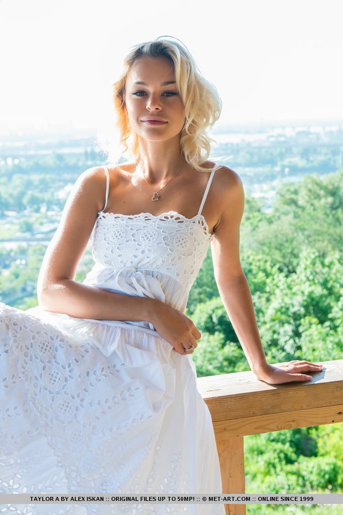 Metart Taylor A in Zumero fullsize image 01