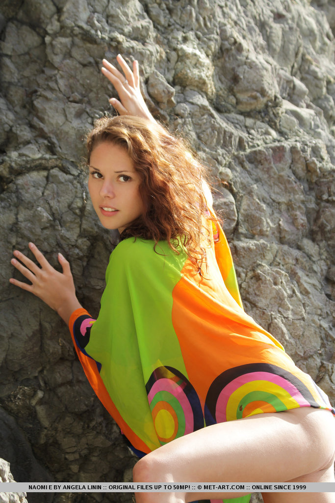 Metart Naomi E in Presenting Naomi fullsize image 04