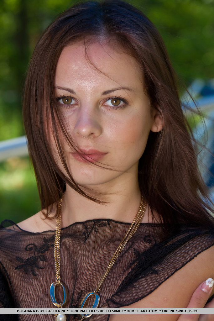 Metart Bogdana B in Tolopea fullsize image 01