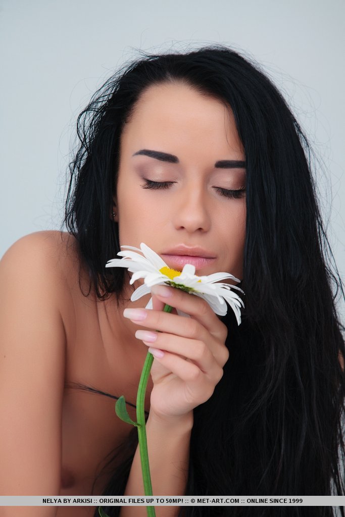 Metart Nelya in Presenting Nelya fullsize image 18