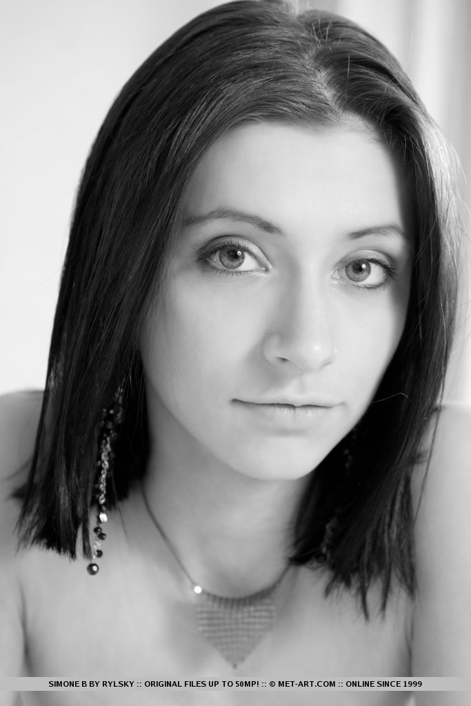 Metart Simone B in Thalia fullsize image 01