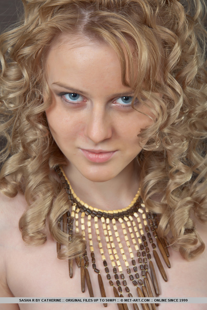 Metart Sasha R in Reflekto fullsize image 01