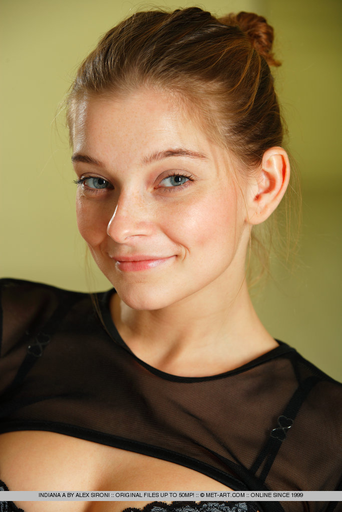 Metart Indiana A in Photos fullsize image 01