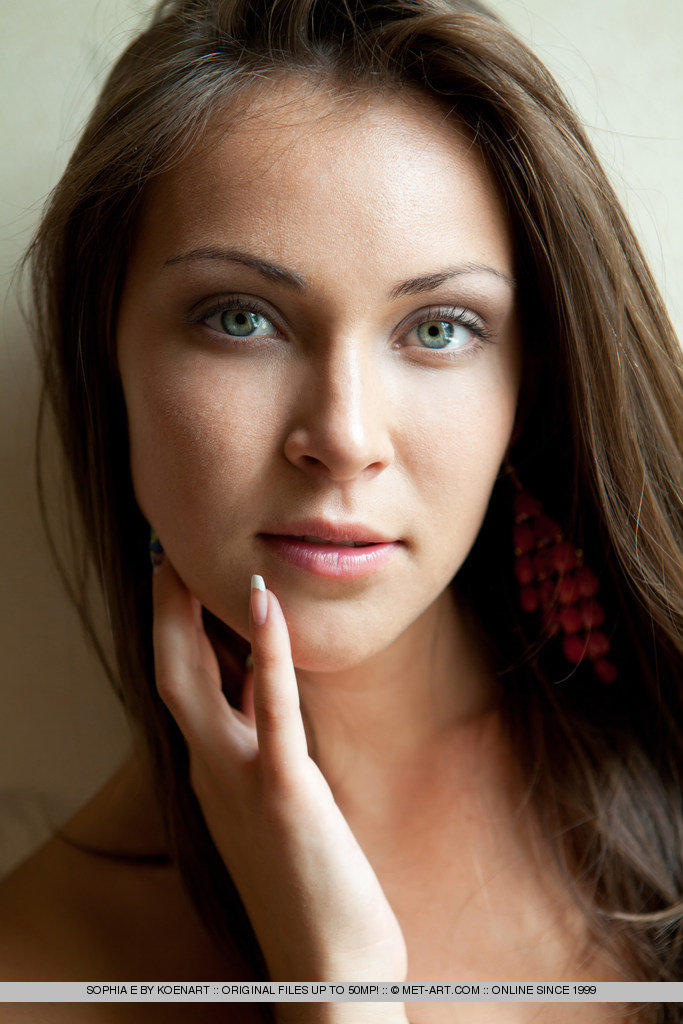 Metart Sophia E in Trixy fullsize image 18