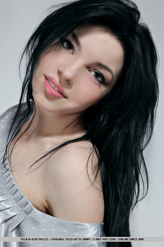 Metart Felicia B in Silber fullsize image 04