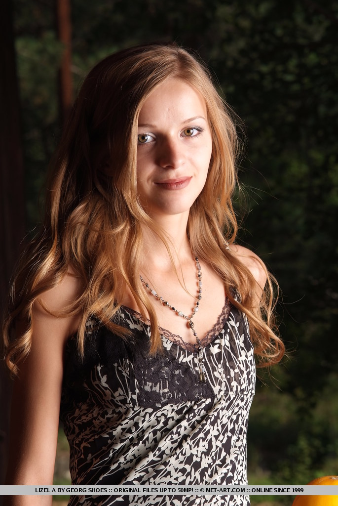 Metart Lizel A in Cone fullsize image 01