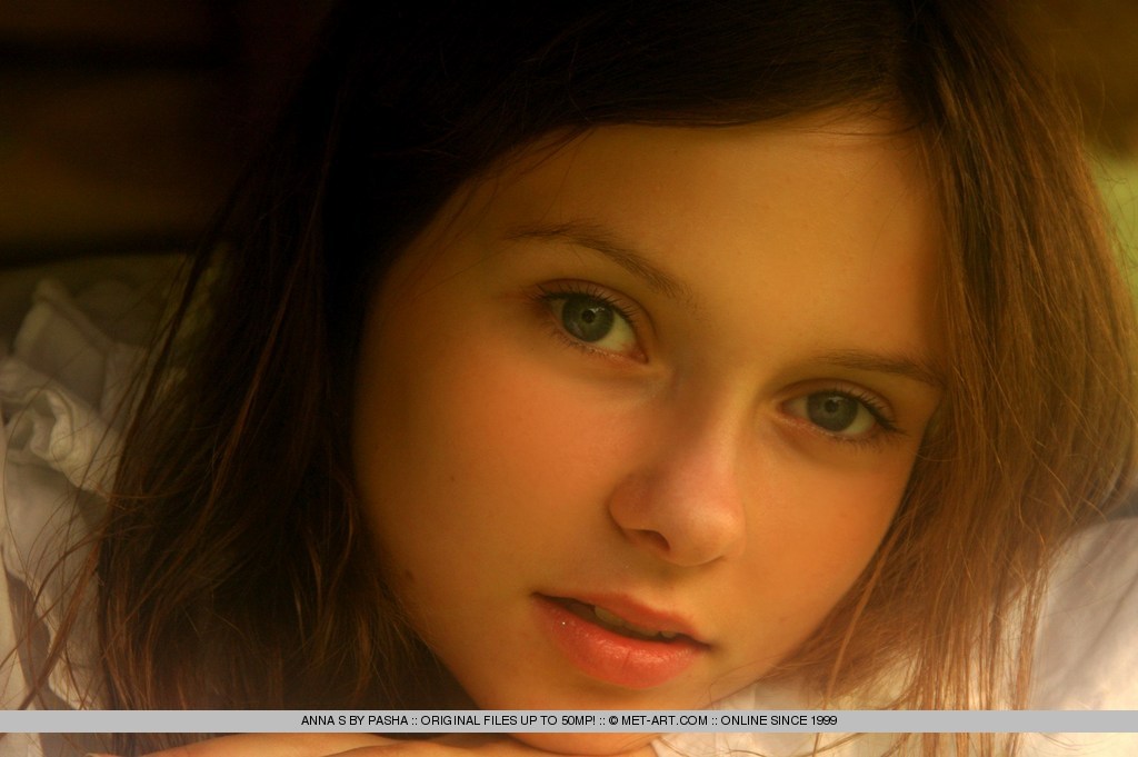 Metart Anna S in Elegance fullsize image 04