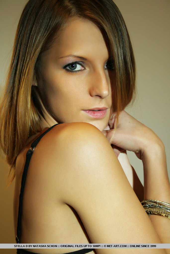 Metart Stella D in Presenting Stella fullsize image 01