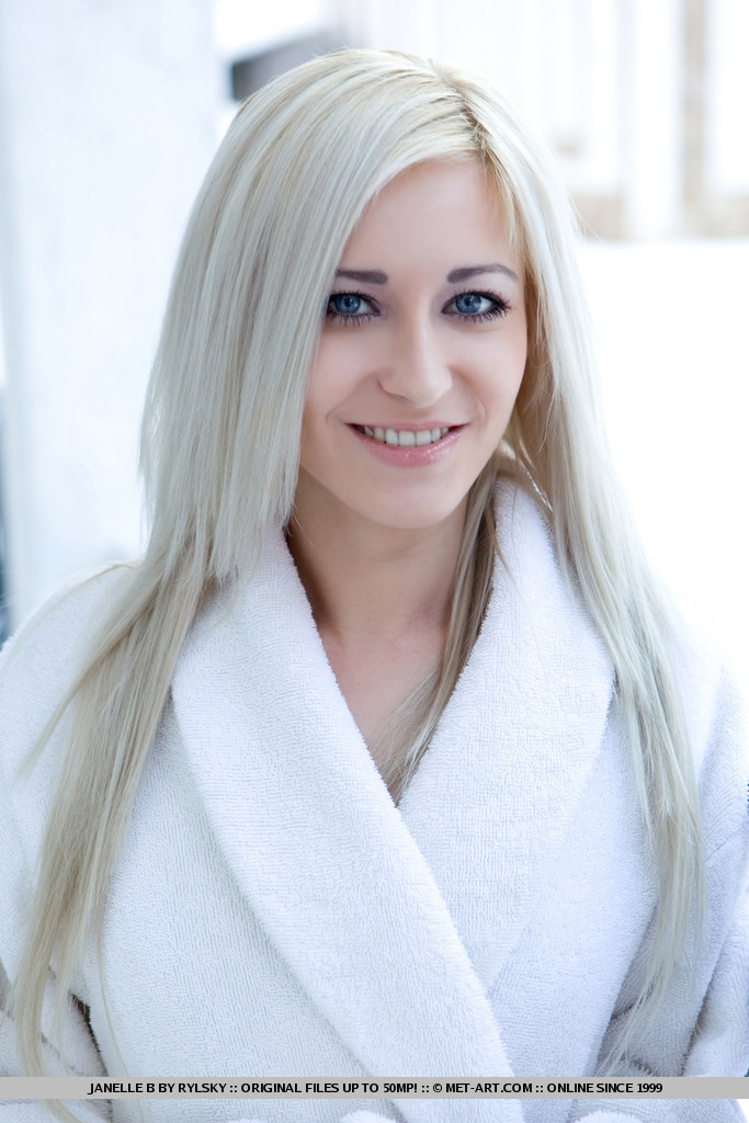 Metart Janelle B in Noctum fullsize image 01