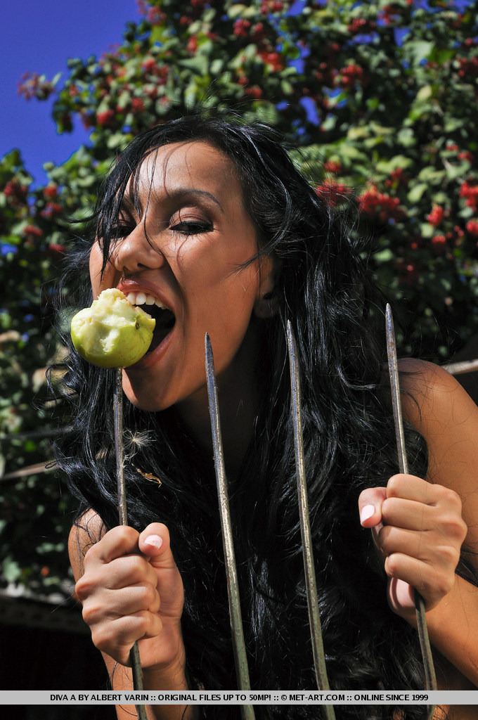 Metart Diva A in Vrasmos fullsize image 15