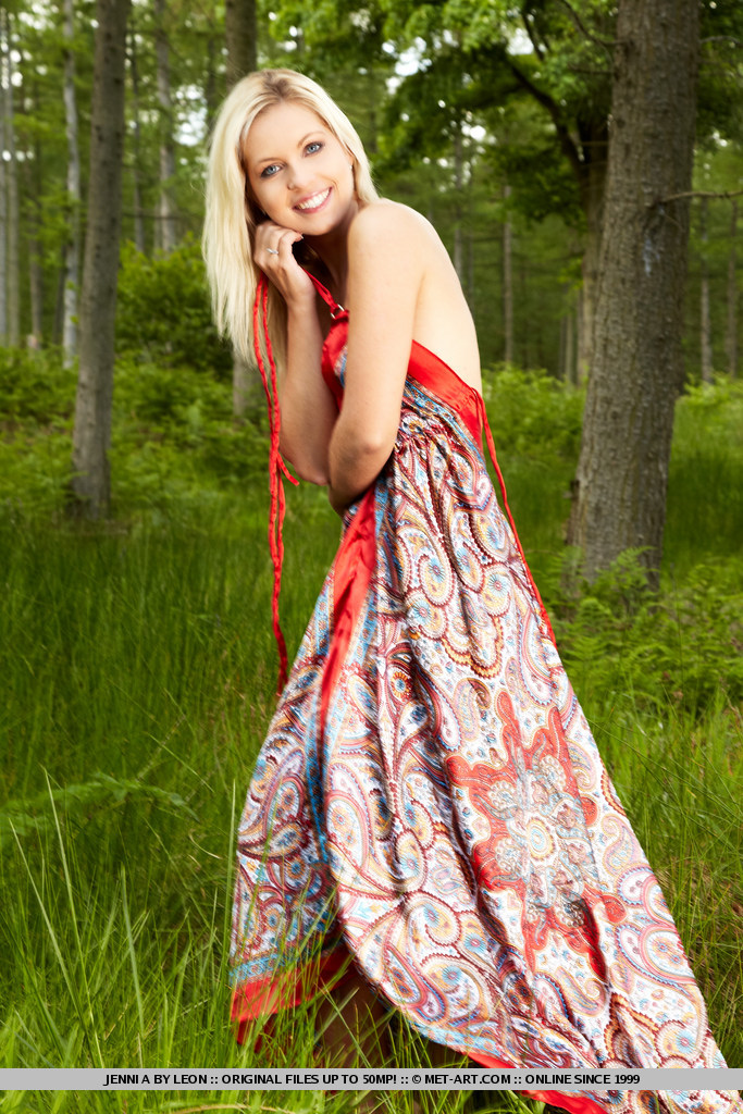 Metart Jenni A in Ausflug fullsize image 02