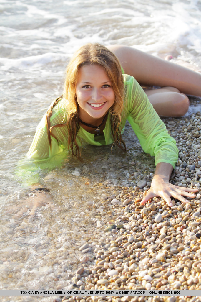 Metart Toxic A in Presenting Toxic fullsize image 05