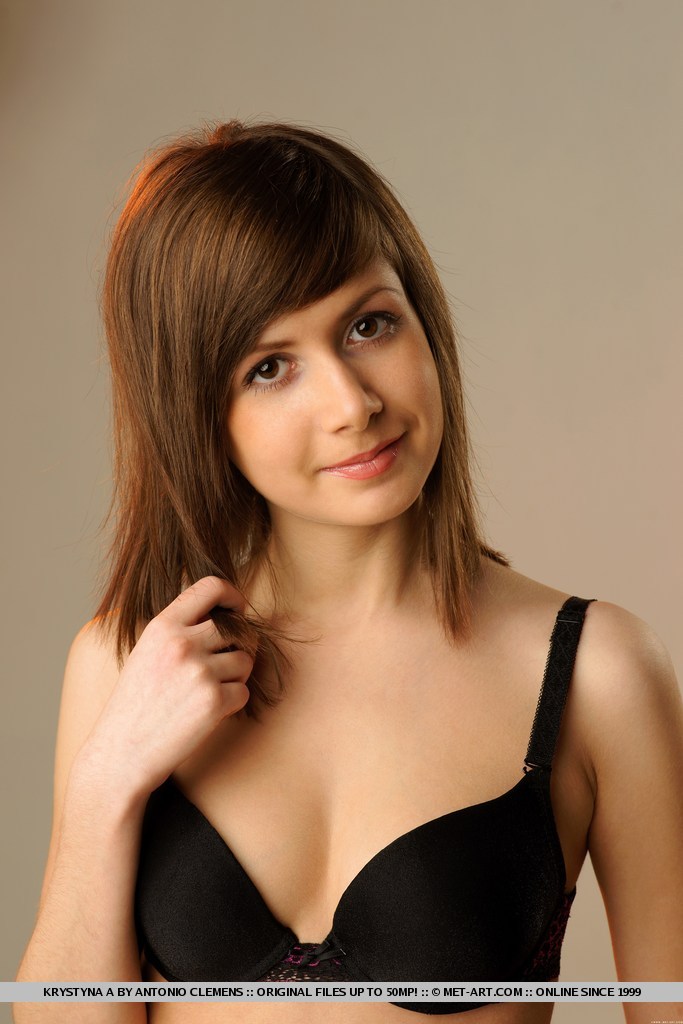Metart Krystyna A in Presenting Krystyna fullsize image 02