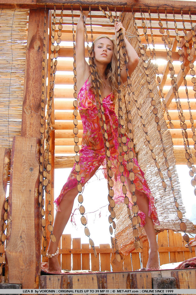 Metart Liza B in Fierezza fullsize image 16