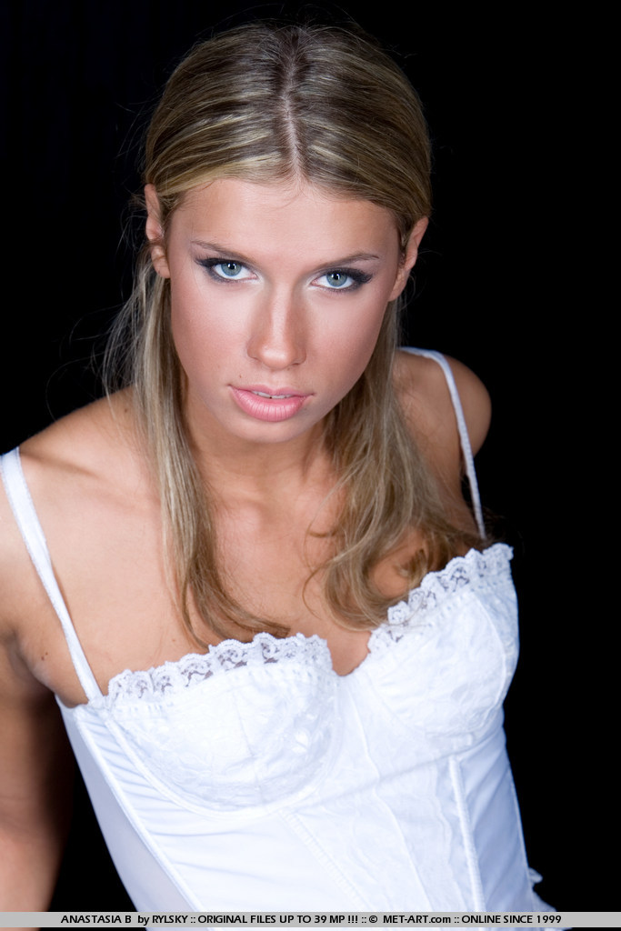 Metart Anastasia B in Sensualita fullsize image 15