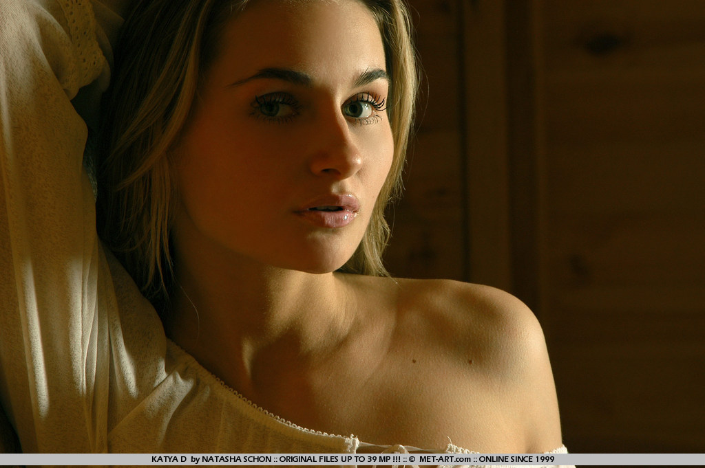 Metart Katya D in Smeraldi fullsize image 11