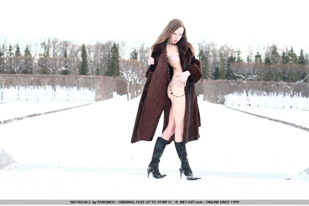 Metart Natasha S in Natasha In Public fullsize image 02