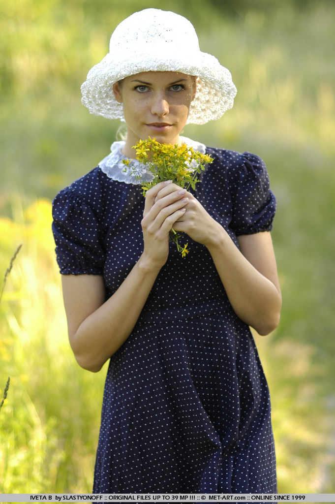 Metart Iveta B in Jesinia fullsize image 16