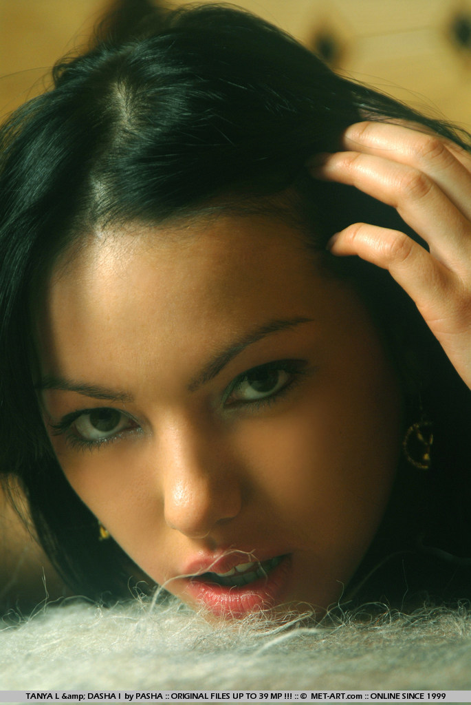 Metart Dasha I And Tanya L in Grecian fullsize image 02