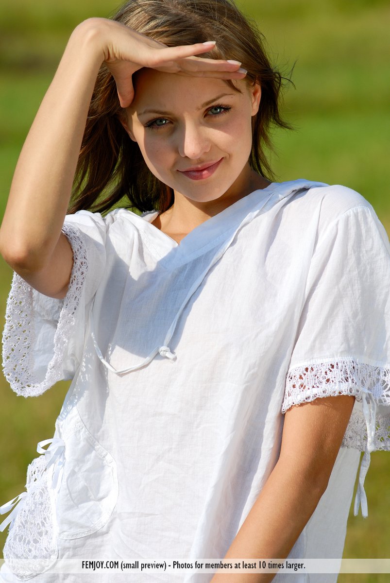 Femjoy Amelie in Have A Break fullsize image 03