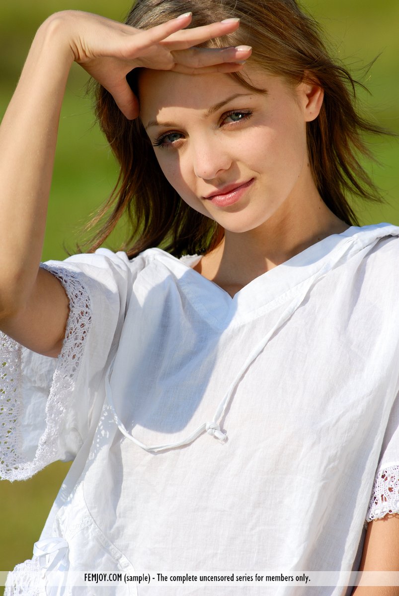 Femjoy Amelie in Have A Break fullsize image 04