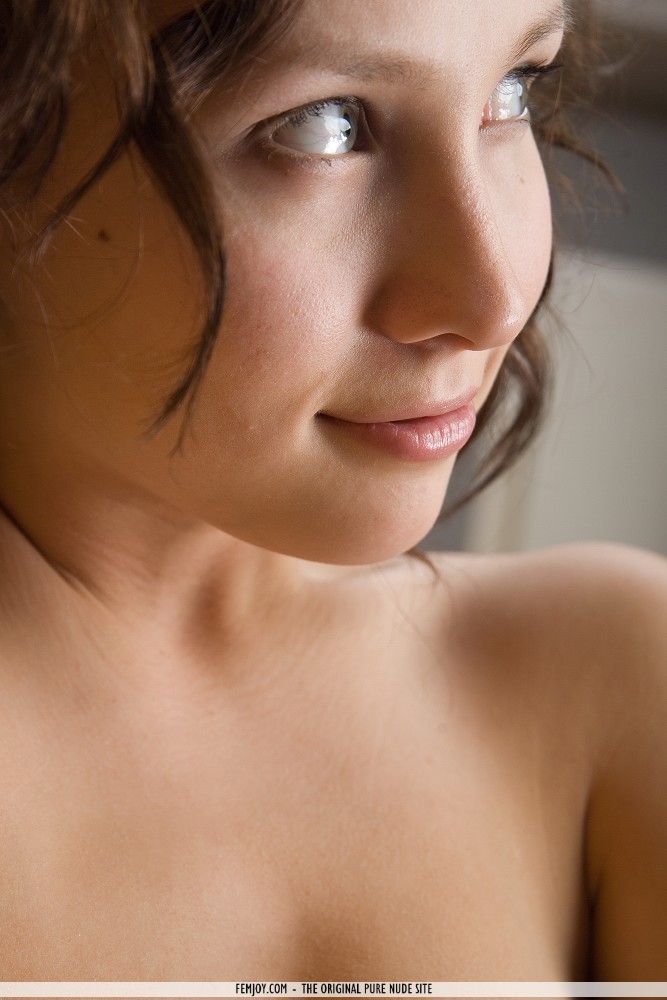 Femjoy Edita in Fly Me To The Moon fullsize image 03