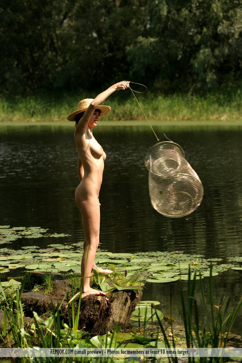 Femjoy Katalin in Fishing fullsize image 15
