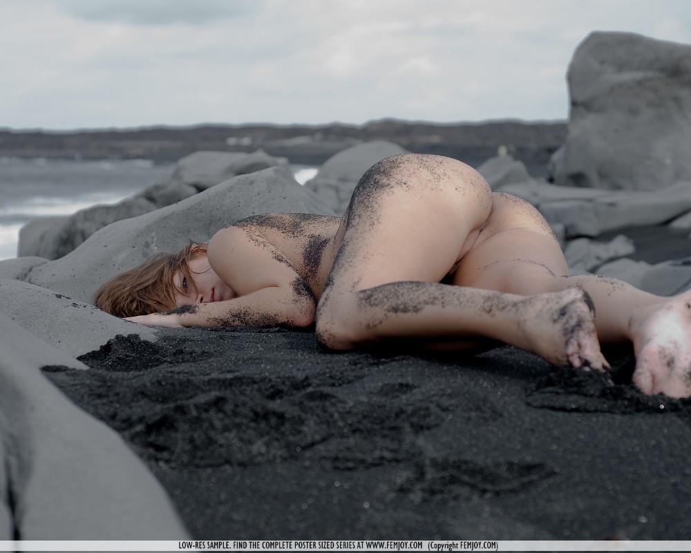 Femjoy Eufrat in Nothing In The Rocks fullsize image 11