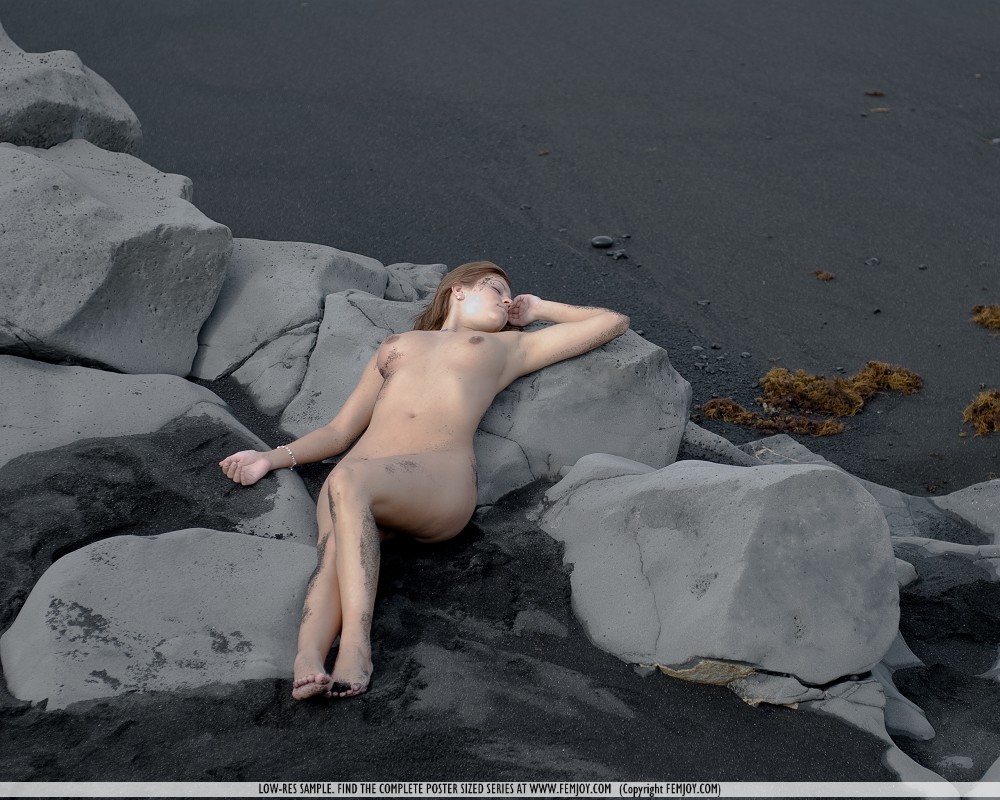 Femjoy Eufrat in Nothing In The Rocks fullsize image 15