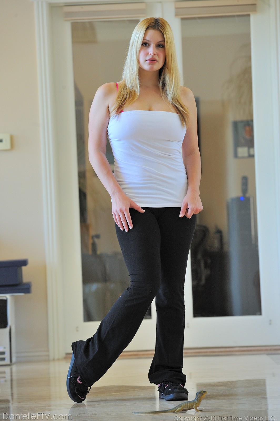 Ftvgirls Danielle in Danielle Ftv 856 fullsize image 01