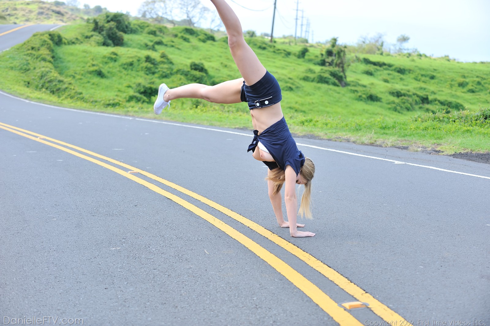 Ftvgirls Danielle in Danielle Ftv 879 fullsize image 12